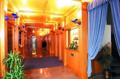 Hotel Garden Анцола-делл'Эмилия Экстерьер фото
